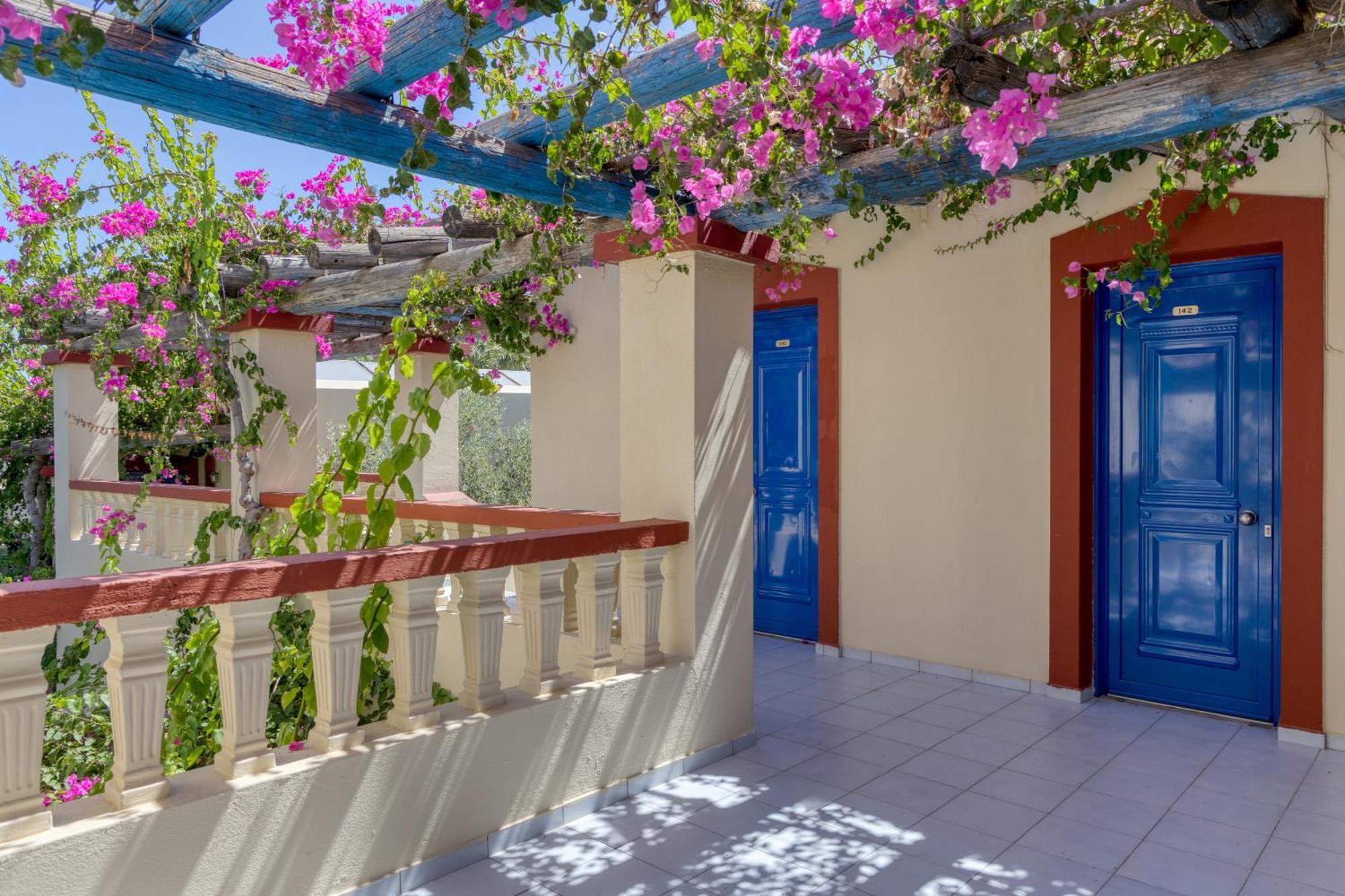 Palm Bay By Estia Sissi Exterior foto